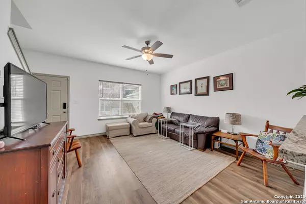 San Antonio, TX 78213,2045 Silver Oaks UNIT 18-B