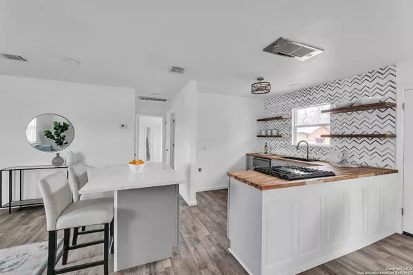 Austin, TX 78723,2905 Rogge Lane