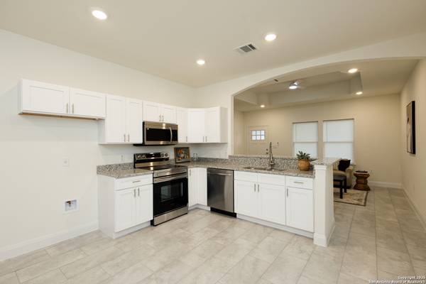 1531 Ridgewood Ct,  San Antonio,  TX 78201