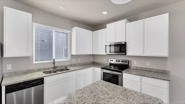 San Antonio, TX 78256,21414 sir walter UNIT 21414