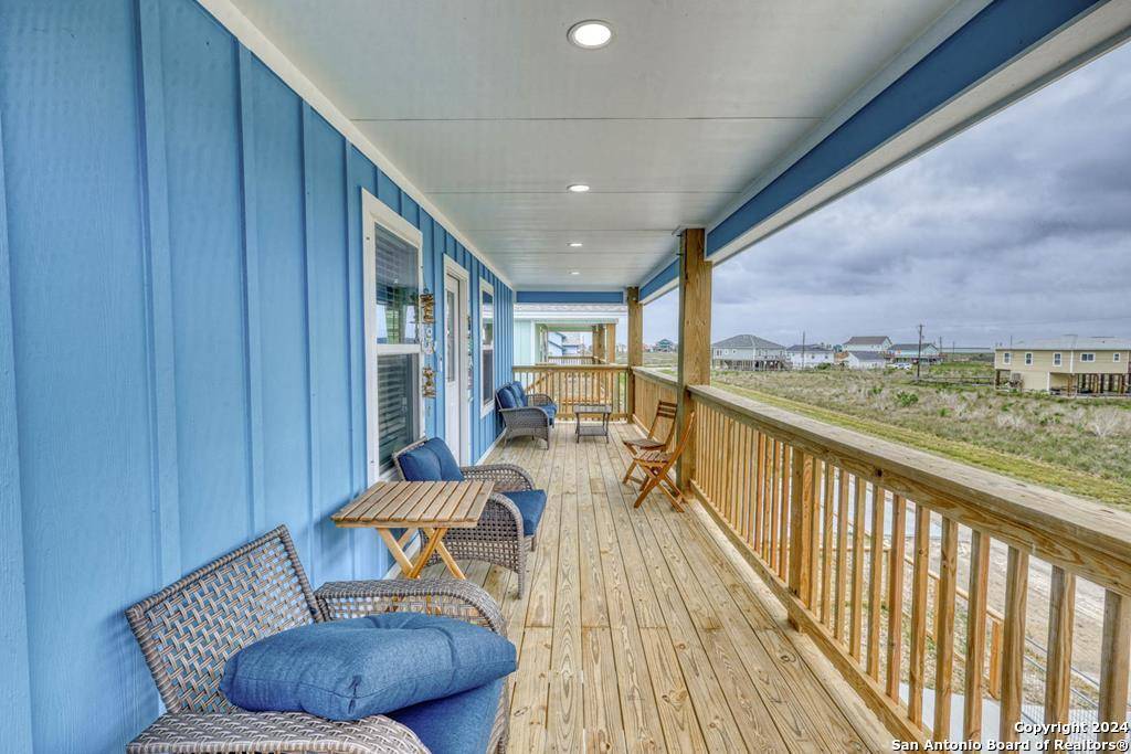 Rockport, TX 78382,370 misty oak
