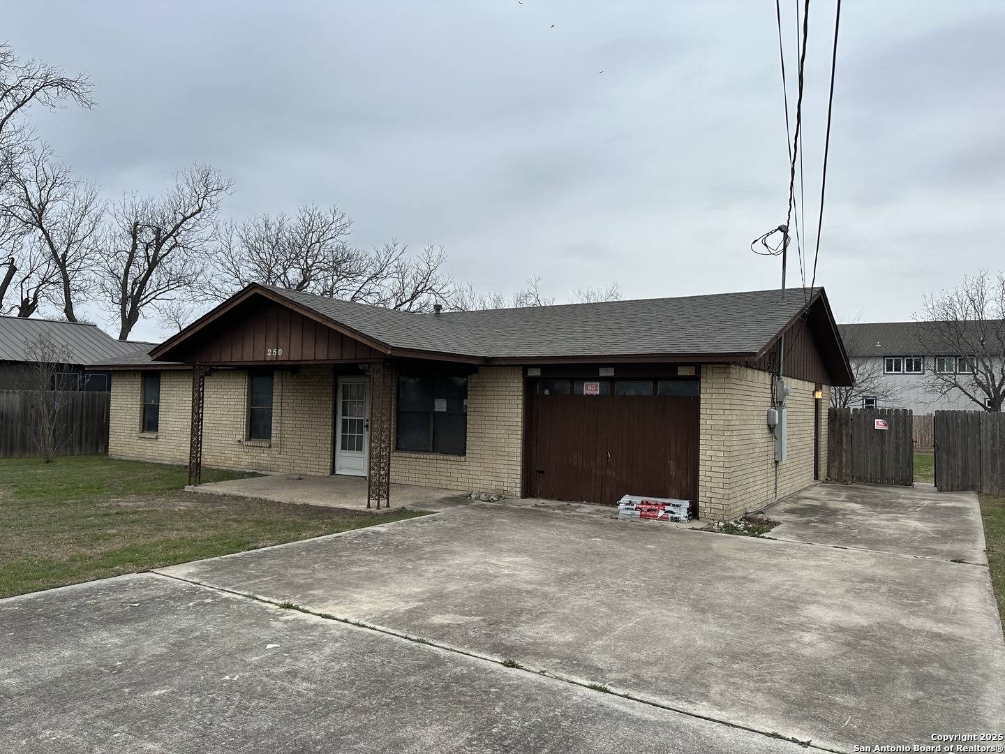 Kerrville, TX 78028,250 Meeker Rd