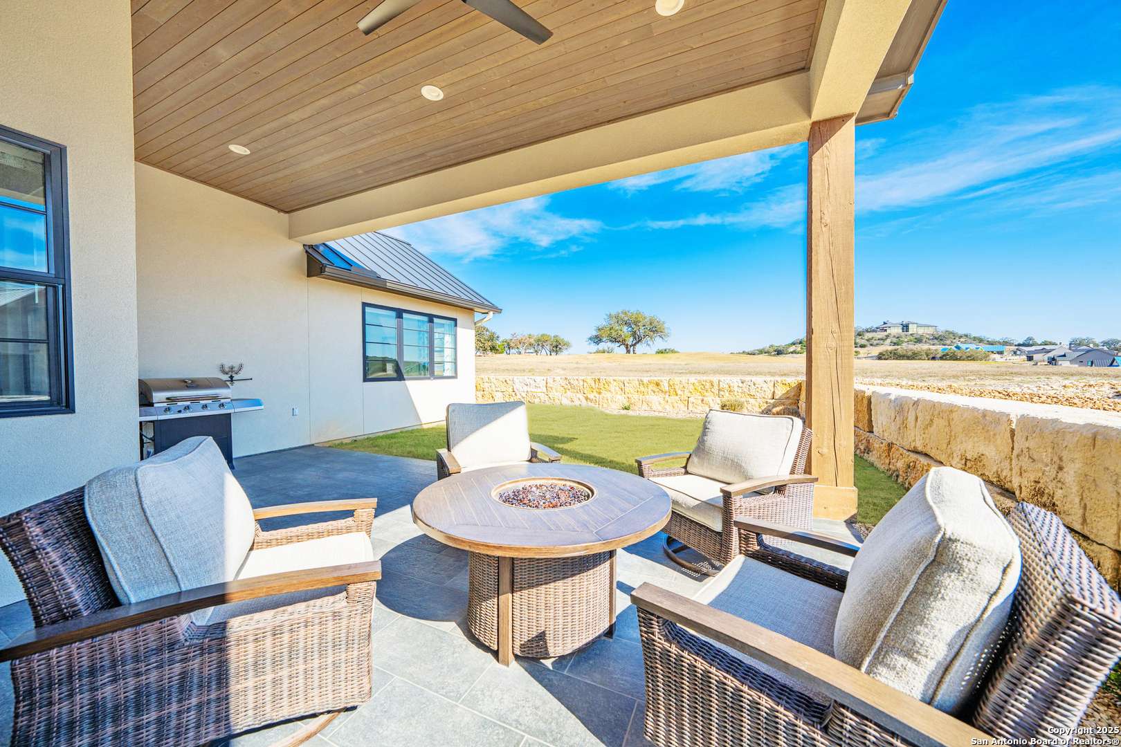 Kerrville, TX 78028,1025 Comanche Hills