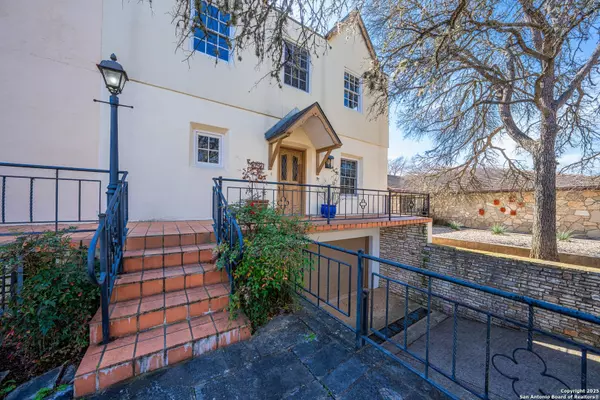 Kerrville, TX 78028,779 Oakland Hills Lane