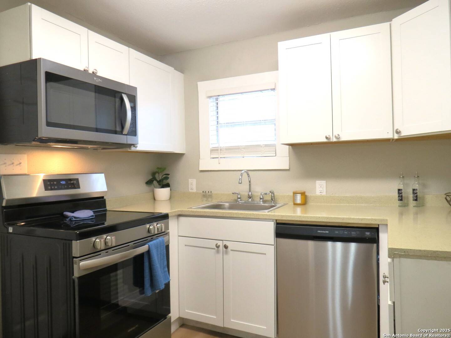 San Antonio, TX 78202,811 Paso Hondo