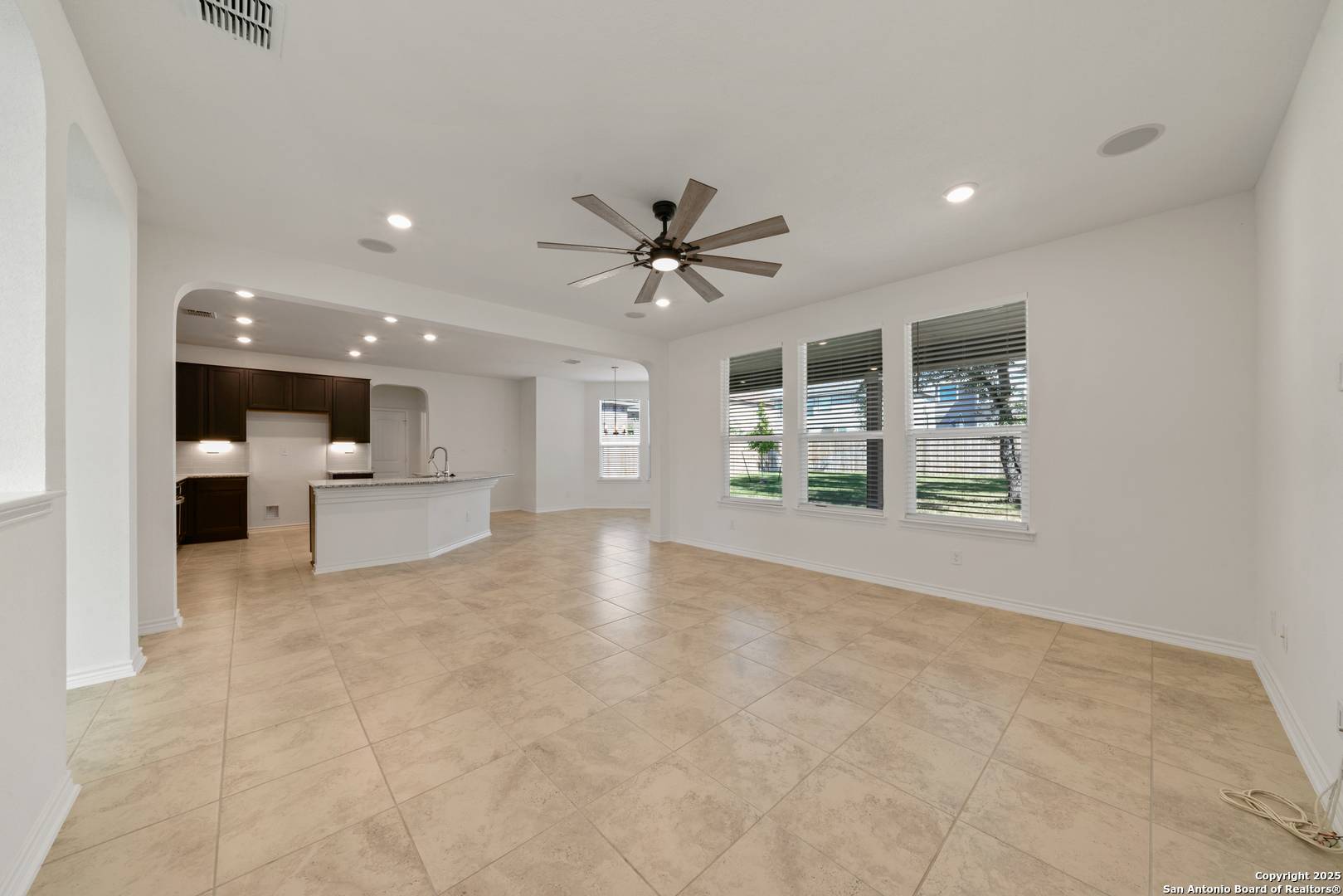San Antonio, TX 78261,22422 Peonia Park