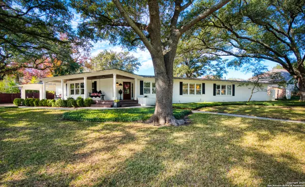 701 Wiltshire,  Terrell Hills,  TX 78209