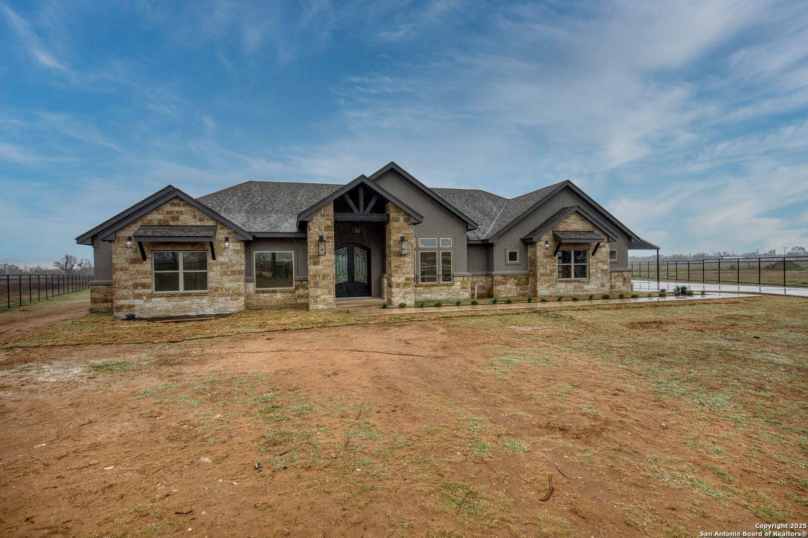 Floresville, TX 78114,112 Hidden Cove