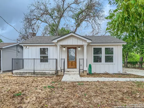 839 OASIS ST, New Braunfels, TX 78130-3718