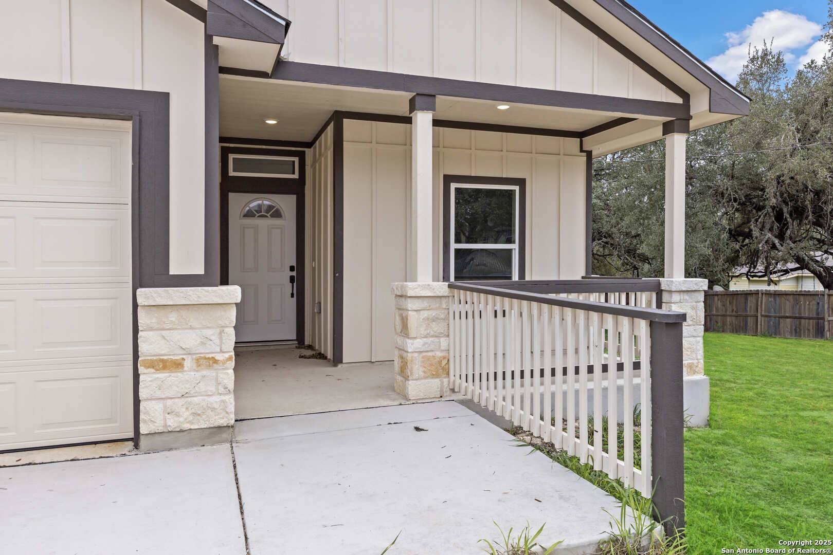 Elmendorf, TX 78112,22910 Skila Dr