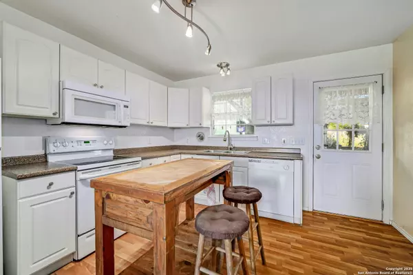 Fischer, TX 78623,401 stallion springs