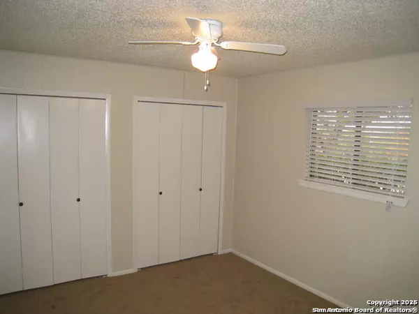 New Braunfels, TX 78130-3536,705 WOODCREST CIR