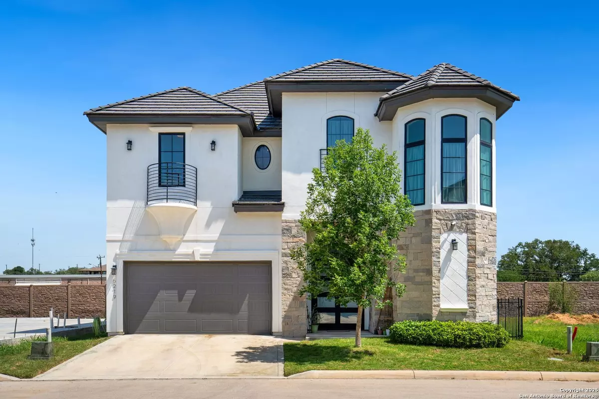San Antonio, TX 78249,5219 Breeze Wy