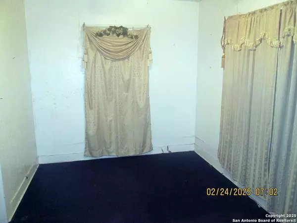 San Antonio, TX 78210,519 Kayton
