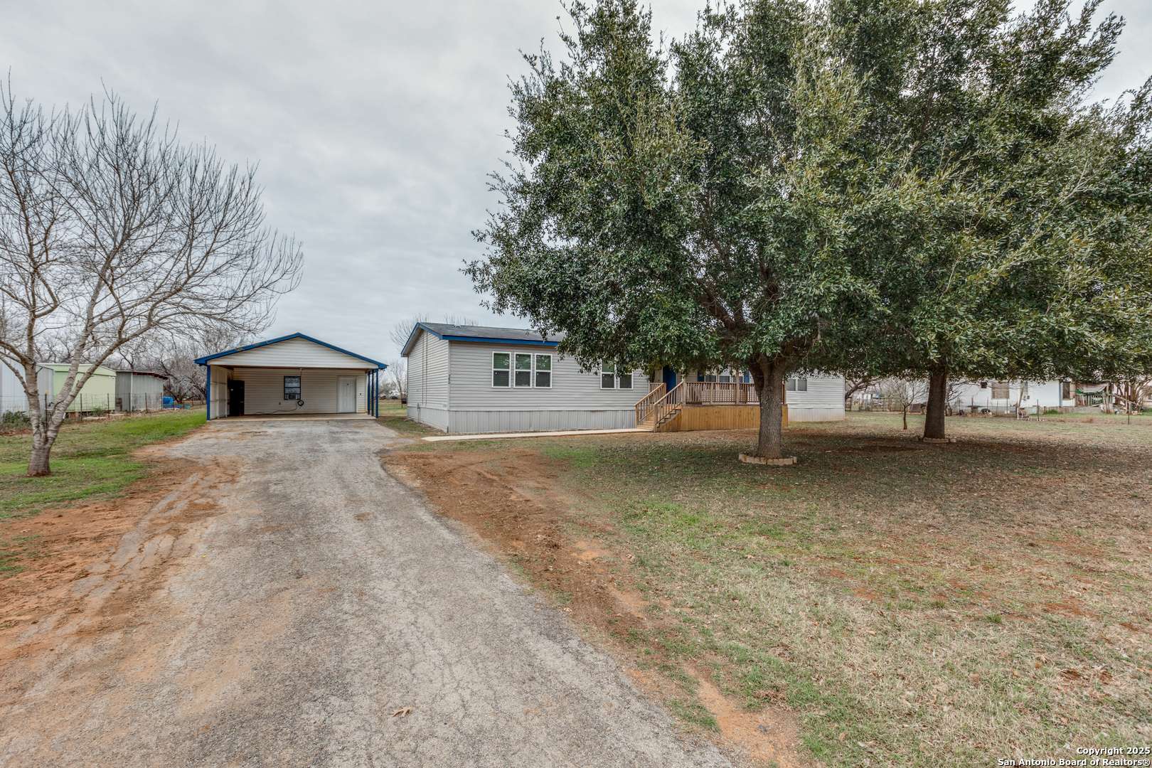380 Bluefield,  Pleasanton,  TX 78064