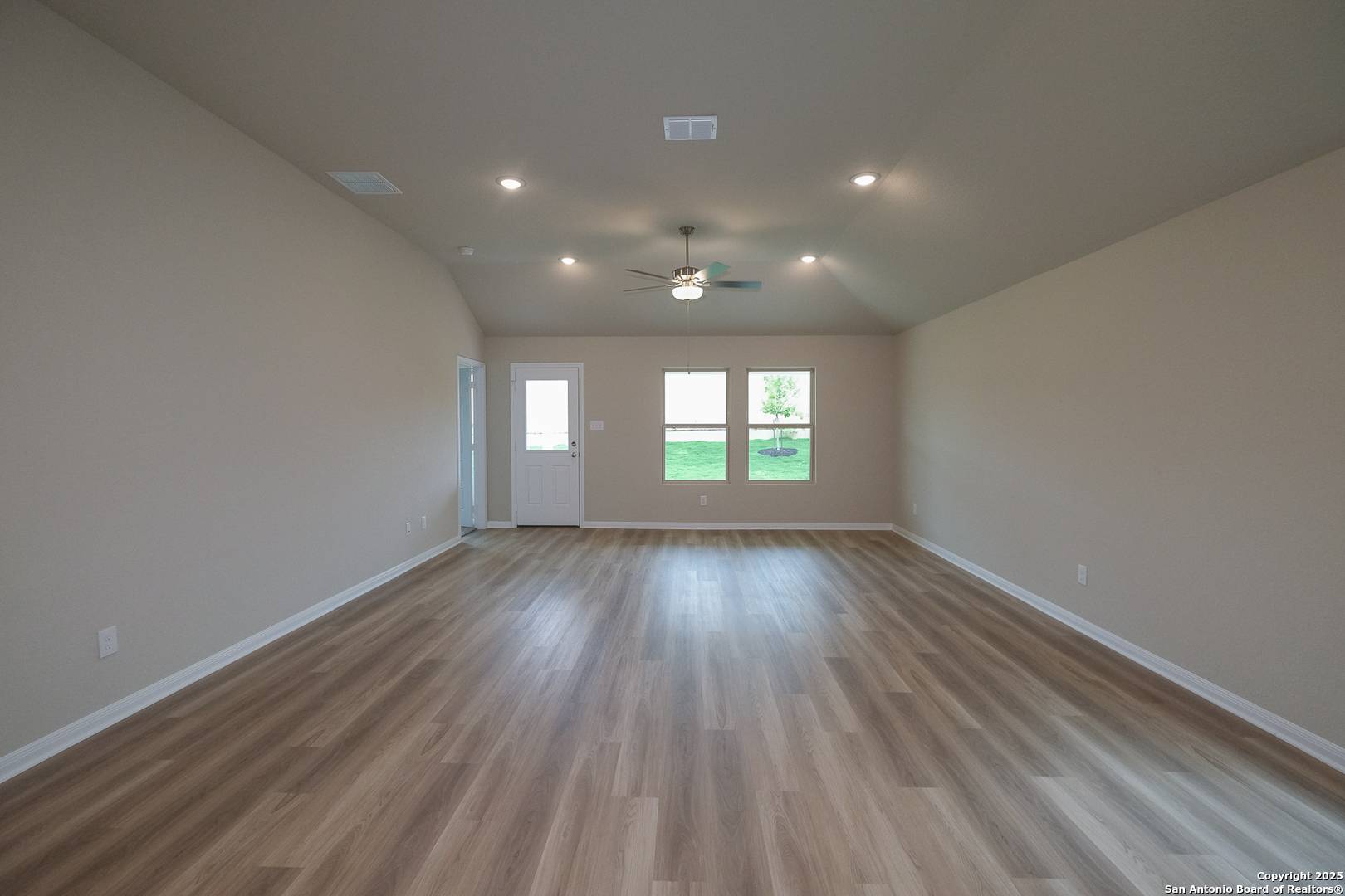 San Antonio, TX 78245,15439 Salmon Spring