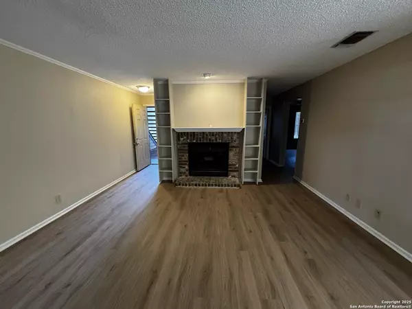 San Antonio, TX 78230,10955 Wurzbach UNIT 109