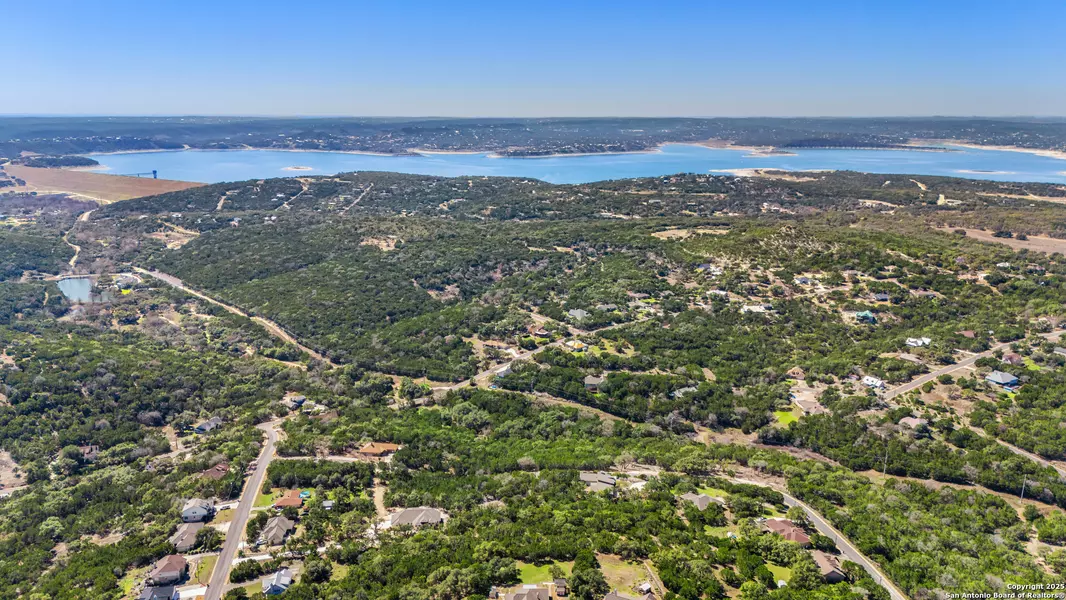 541 Herauf, Canyon Lake, TX 78133