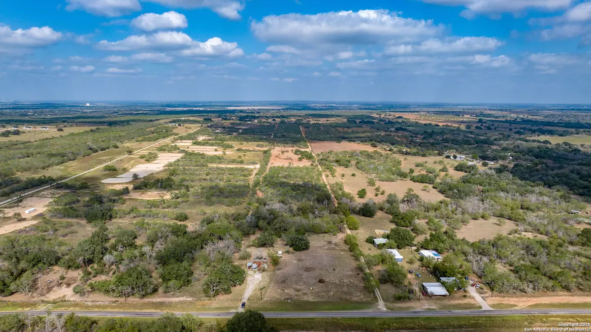 Floresville, TX 78114,3638 Fm 2579