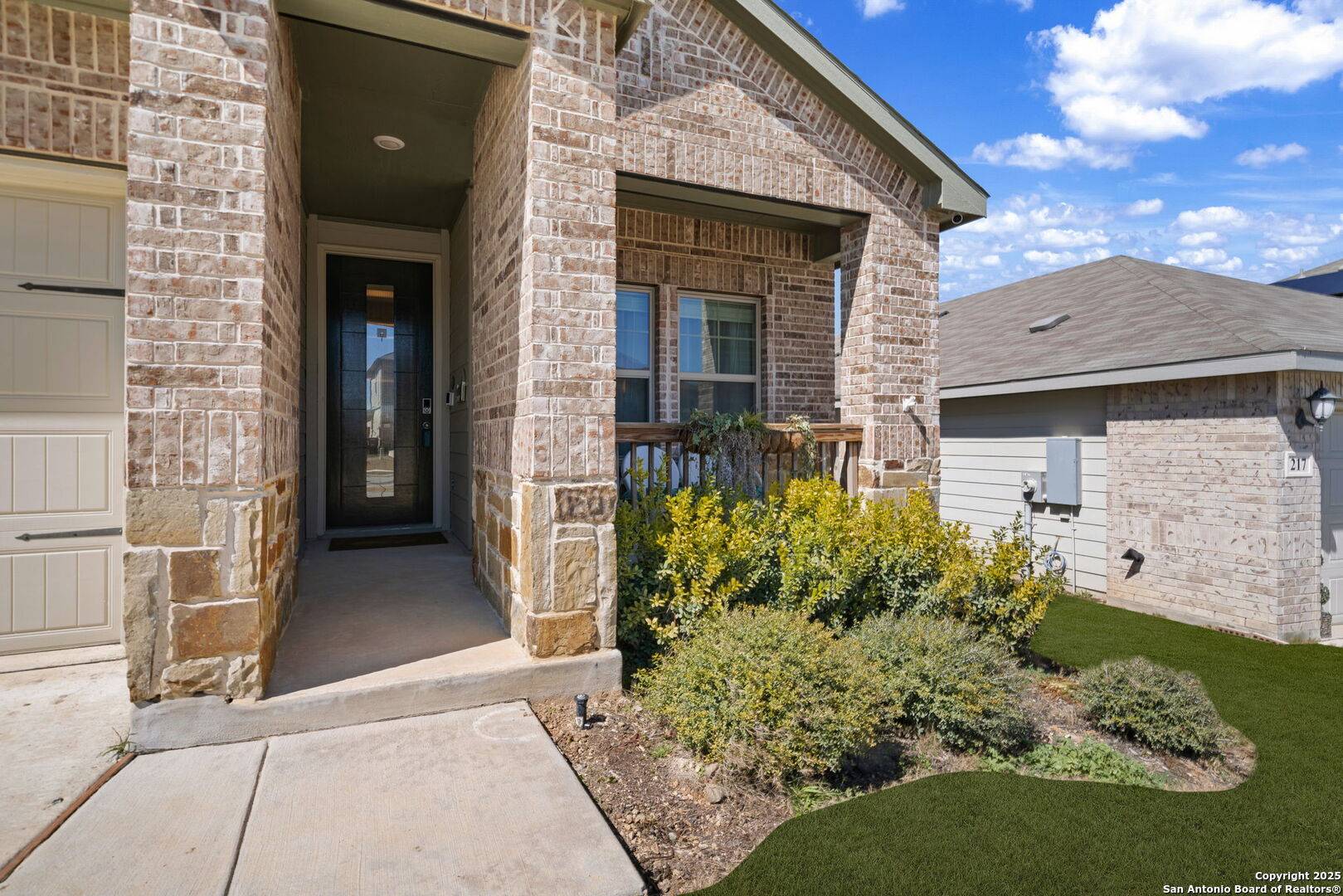 Cibolo, TX 78108,213 Goodfella Ave