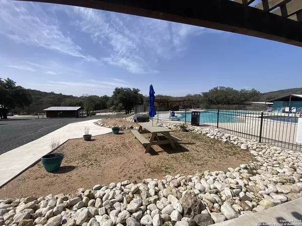 Concan, TX 78838,49 Encino