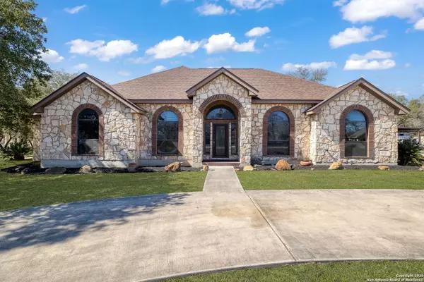 229 Legacy Trail Dr, La Vernia, TX 78121