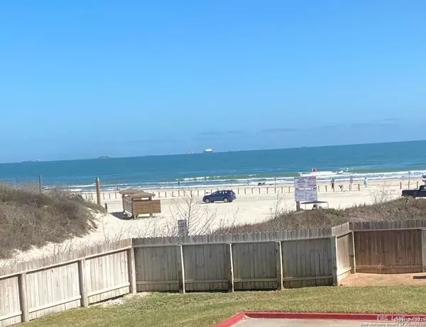 Port Aransas, TX 78373,800 Sandcastle Dr UNIT 104