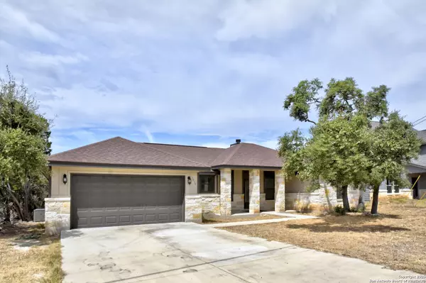 Fischer, TX 78623-2083,1010 PERSIMMON PASS