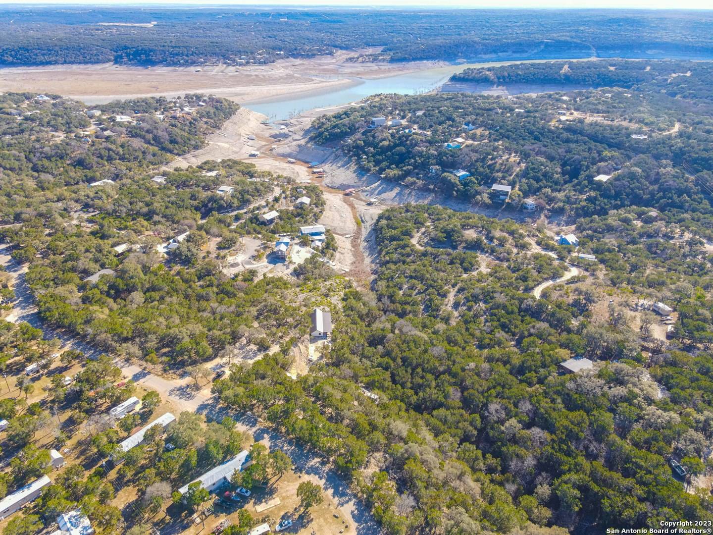 Lakehills, TX 78063,0 HILL TOP LN