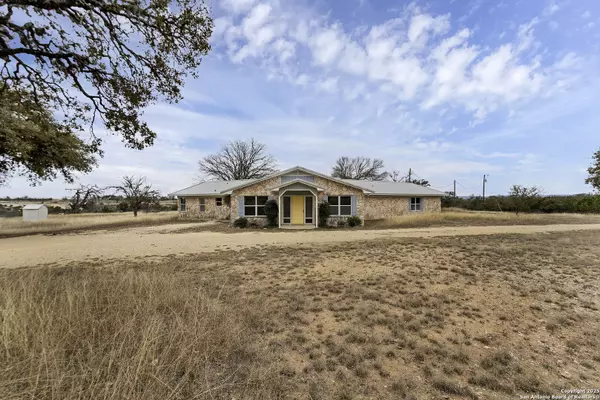 Bandera, TX 78003,629 Laguna Rd
