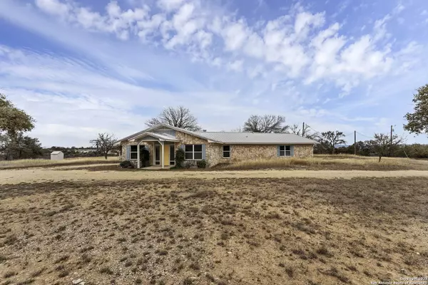 Bandera, TX 78003,629 Laguna Rd