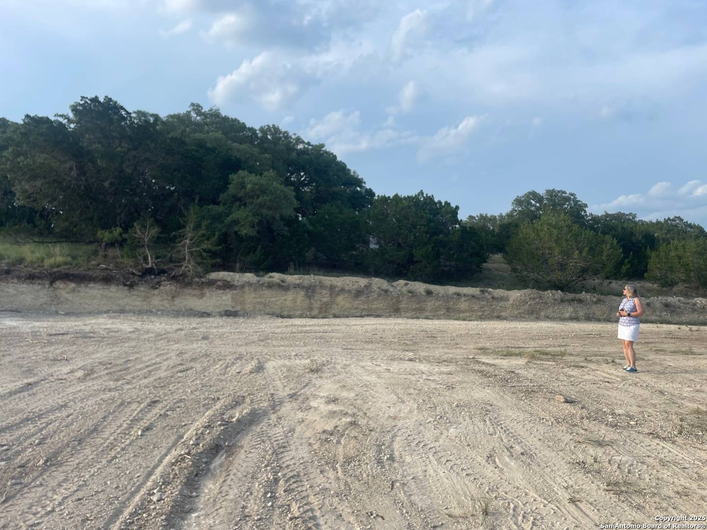 Helotes, TX 78023,1055 AND 1077 Silver Springs