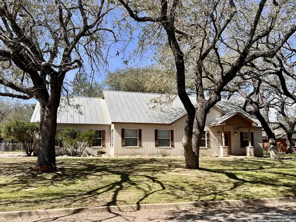 Pleasanton, TX 78064,243 Hayden