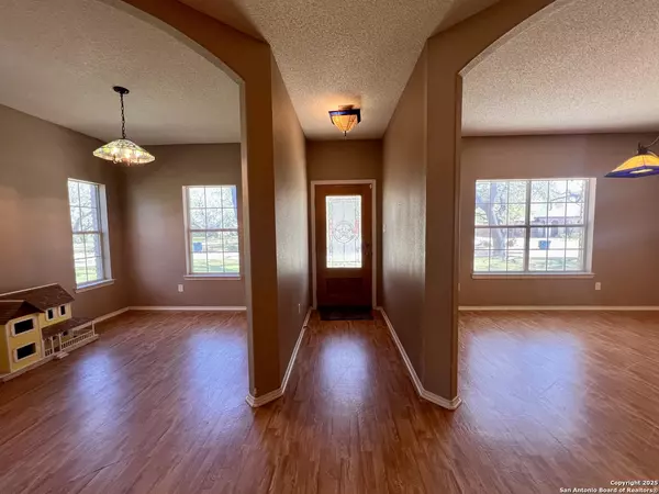 Pleasanton, TX 78064,243 Hayden
