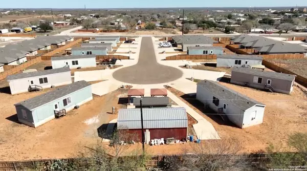 Cotulla, TX 78014,113 American Dr
