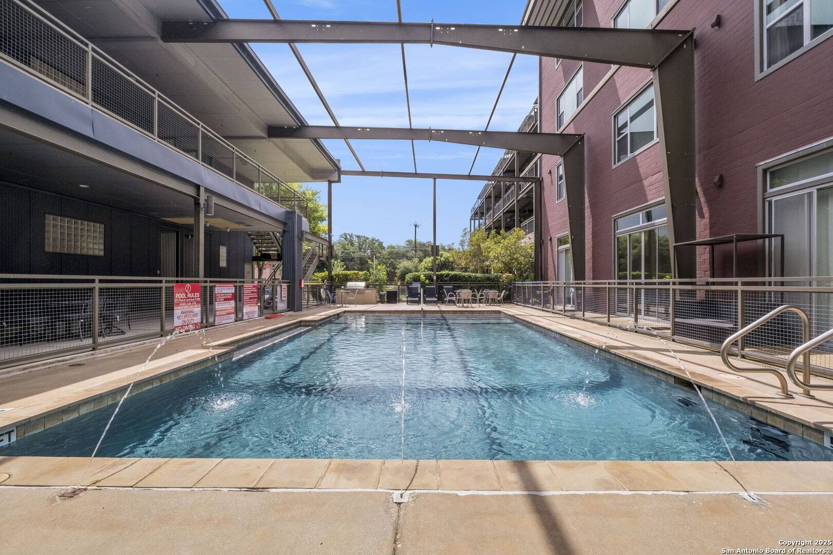 San Antonio, TX 78204,831 Flores UNIT 2402