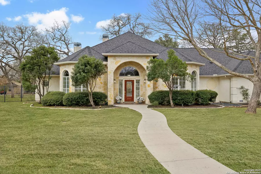 107 Kitty Kat Ln, Boerne, TX 78006