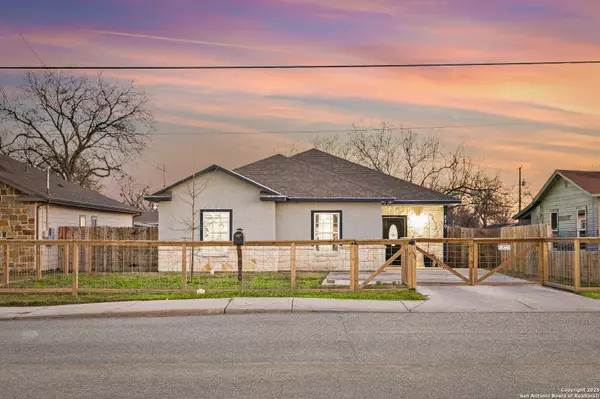 870 Southcross, San Antonio, TX 78211