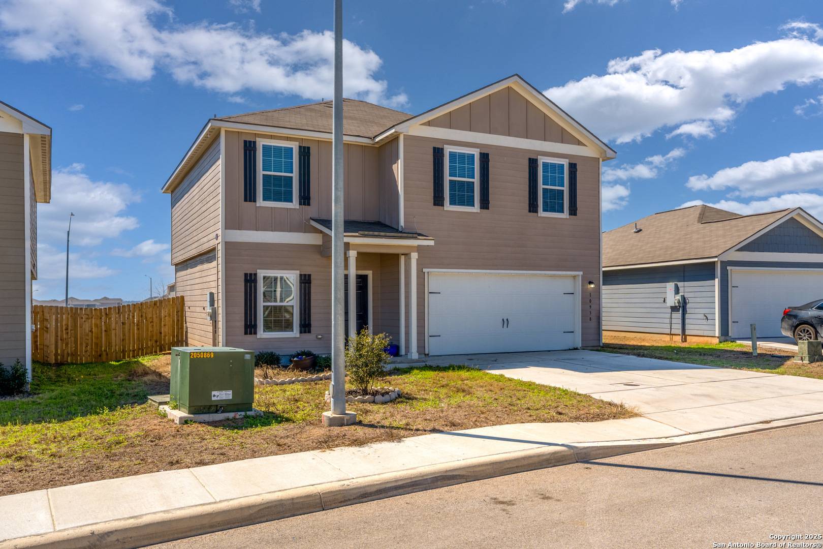 Converse, TX 78109,10938 Chatham Ct