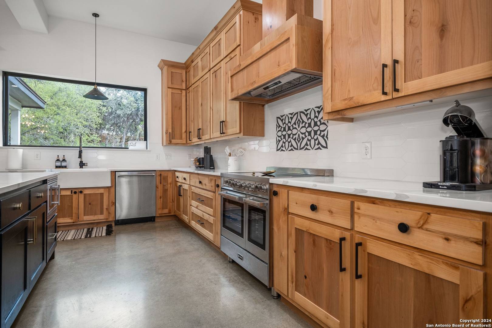 San Antonio, TX 78260-6423,211 SPACIOUS SKY