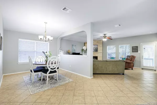 San Antonio, TX 78253-5561,12807 POINT GAP