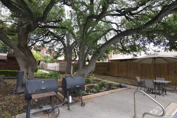 San Antonio, TX 78217,10527 perrin beitel UNIT C 109