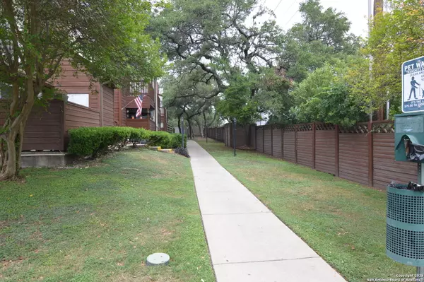 San Antonio, TX 78217,10527 perrin beitel UNIT C 109