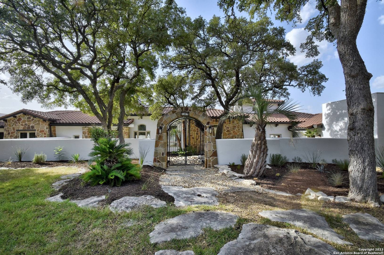 202 WATER STONE PKWY, Boerne, TX 78006-3910