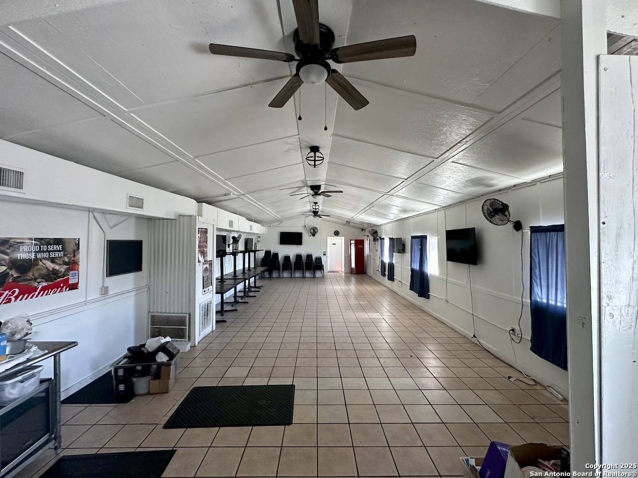 Devine, TX 78016,201 1/2 Hondo