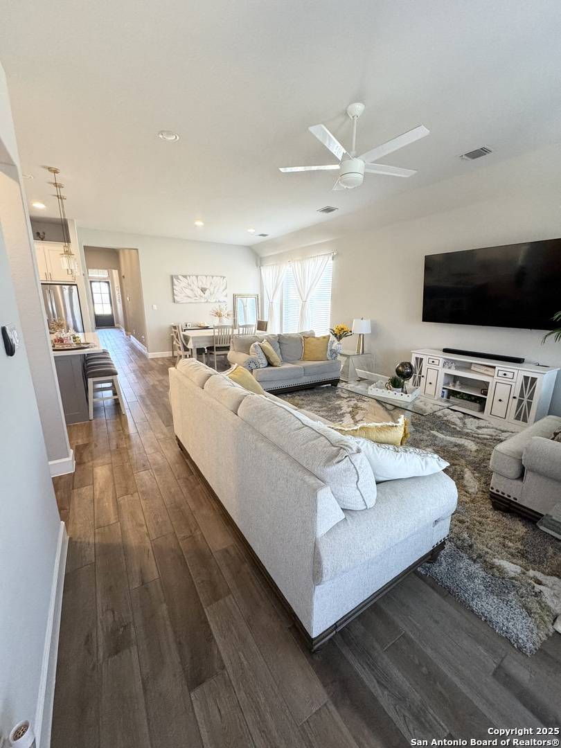 San Antonio, TX 78245,1702 quick ivy