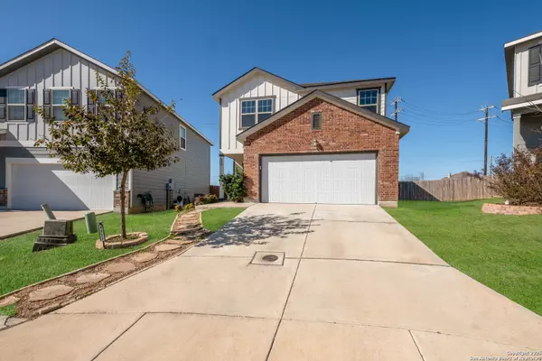 4953 HALLIES GDN, St Hedwig, TX 78152