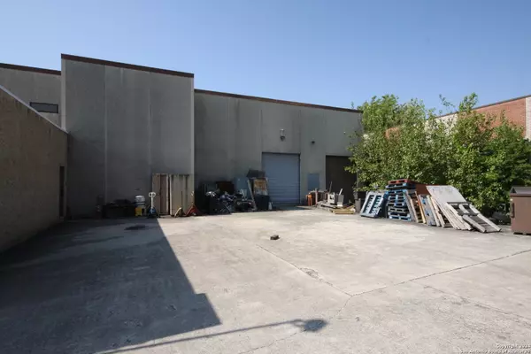 San Antonio, TX 78213-3641,3723 WEST AVE