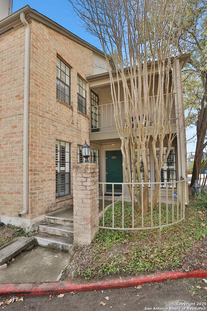 San Antonio, TX 78229,7711 Callaghan UNIT APT 1