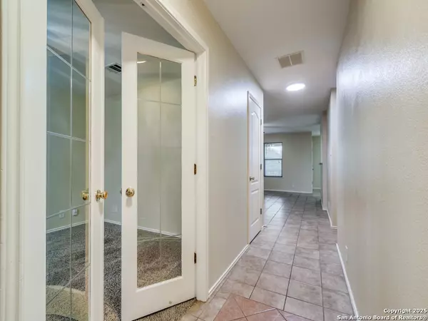 San Antonio, TX 78251-4248,10327 COUGAR GAP